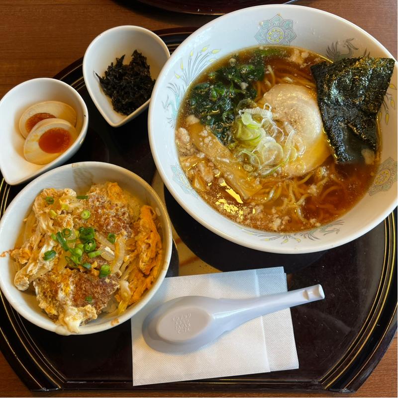 ラーメン・ミニヒレカツ丼セット・トッピング(いっさく 長岡七日町店)