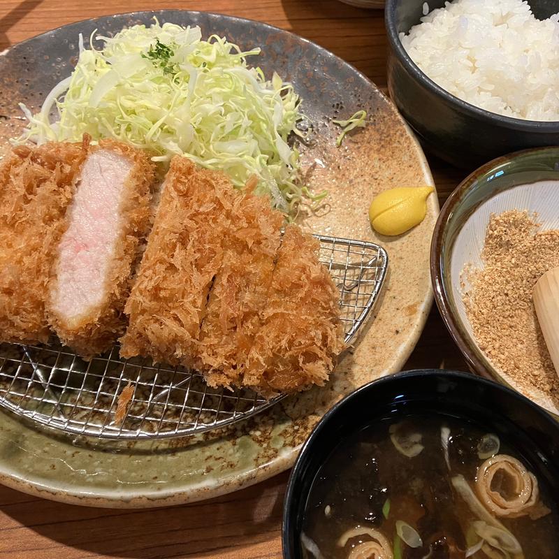 三元豚厚切りロースかつ膳(平田牧場 鶴岡店)