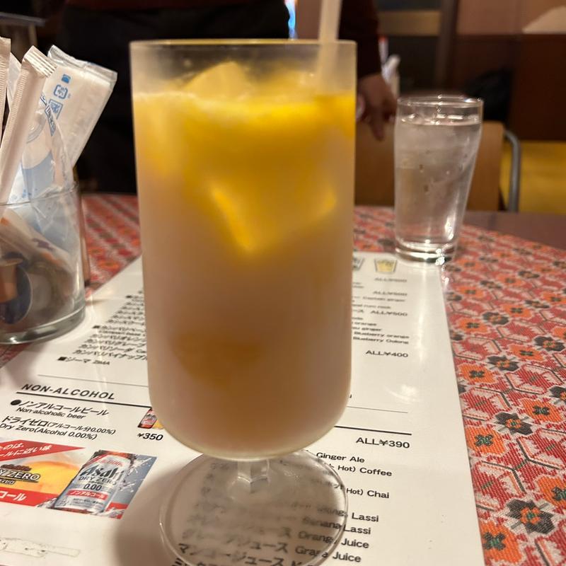 マンゴーラッシィー(コピラ)