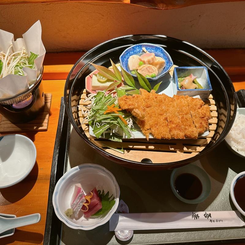 四季御膳(ロースカツ)(吾妻 )