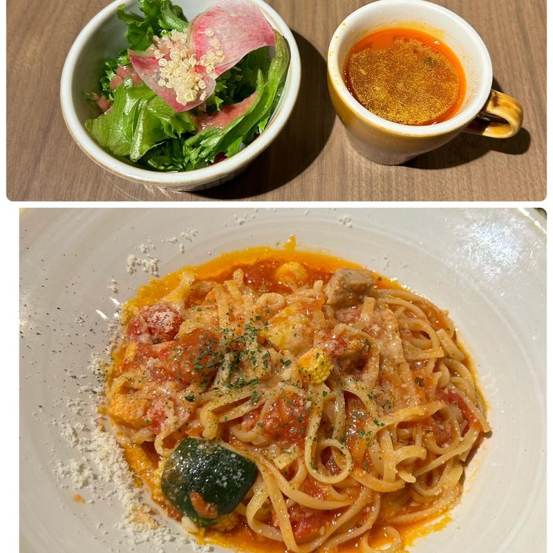彩り野菜とハーブチキンのトマトパスタ(パティスリー＆カフェ デリーモ 東京ミッドタウン日比谷店)
