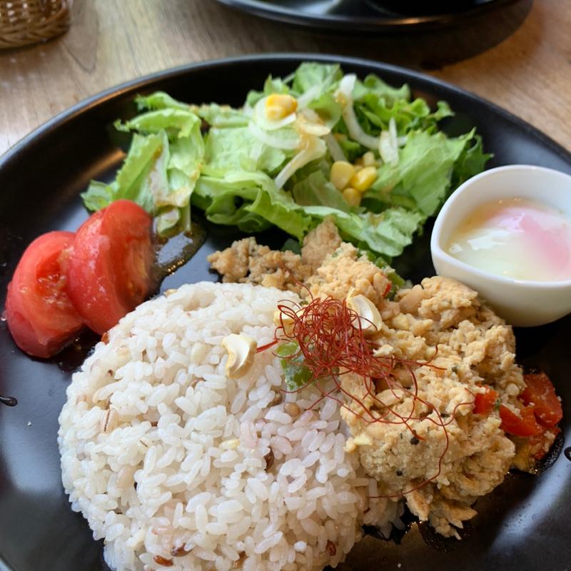 ガパオライス(ハーベステラス 昭島アウトドアヴィレッジ店)