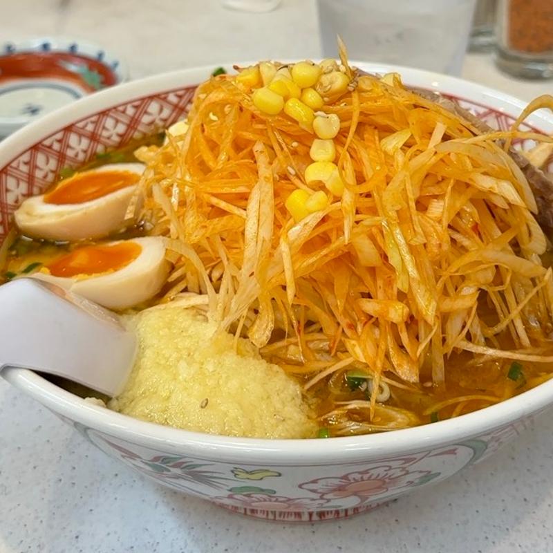 味噌にんにく(煮玉子、バター、味付ネギ)(めん丸 曳舟店)