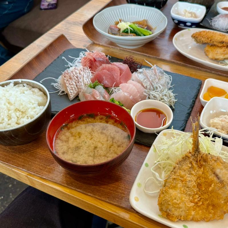 特刺盛膳(平塚漁港の食堂 )