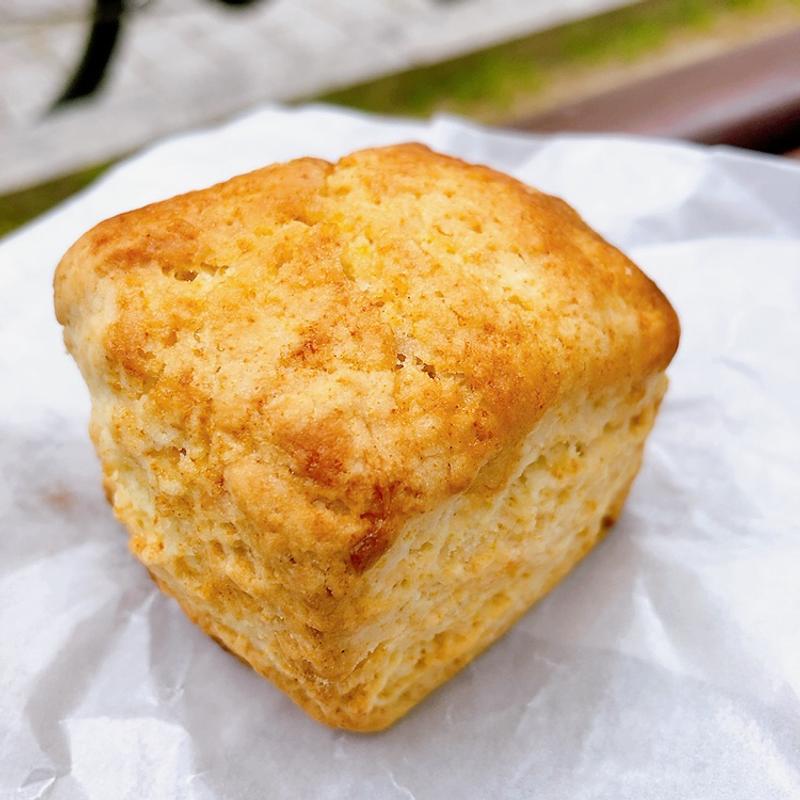 八朔ジャムとクリームチーズのスコーン(アセンブル！ （assemble！）)