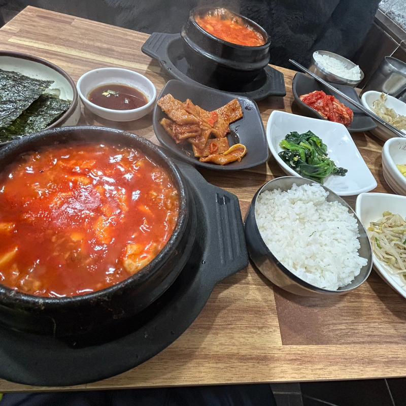 スンドゥブチゲ(イェジ粉食)