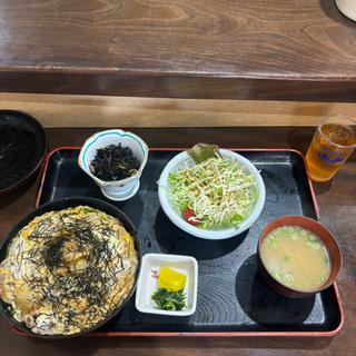 石峠丼(お食事処なかじま )