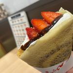 生イチゴチョコクレープ