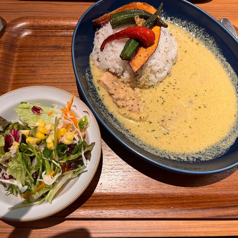 グリーンカレー(CAFFE OTTO MOMOCHI-hama（カフェオットー モモチハマ）)