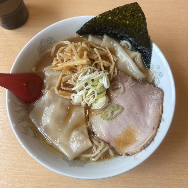 ワンタンメンしょうゆ(自家製麺 衆來)
