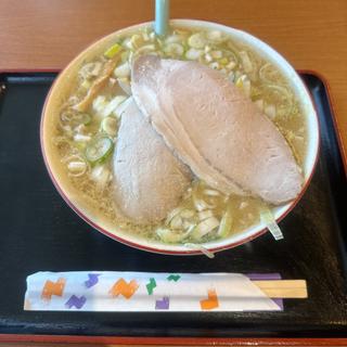 みそラーメン(拉麺グレープ)