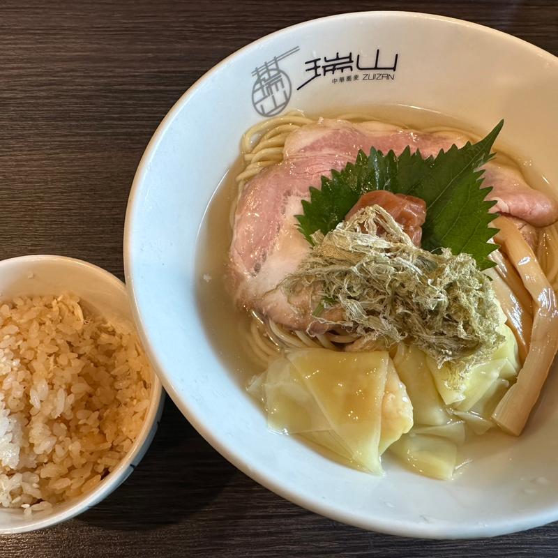 梅と海老ワンタンの冷たいしおそば(中華蕎麦 瑞山)