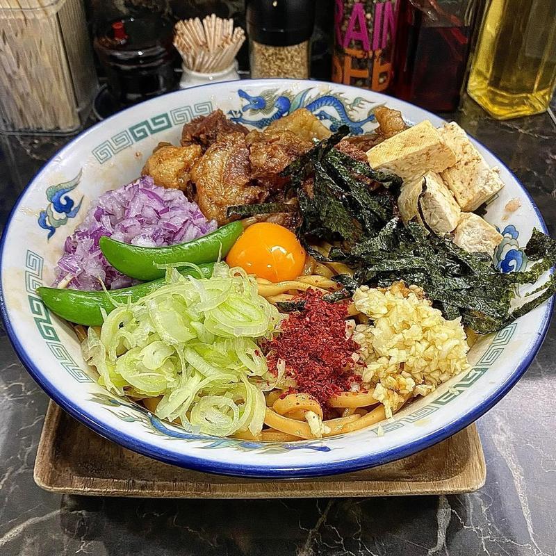 スタミナ雨まぜそば 大盛300g(群青 )