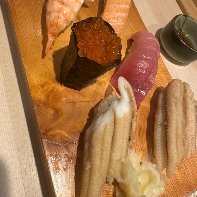 本鮪、穴子、サーモン、エビ、いくら(水呑屋 )