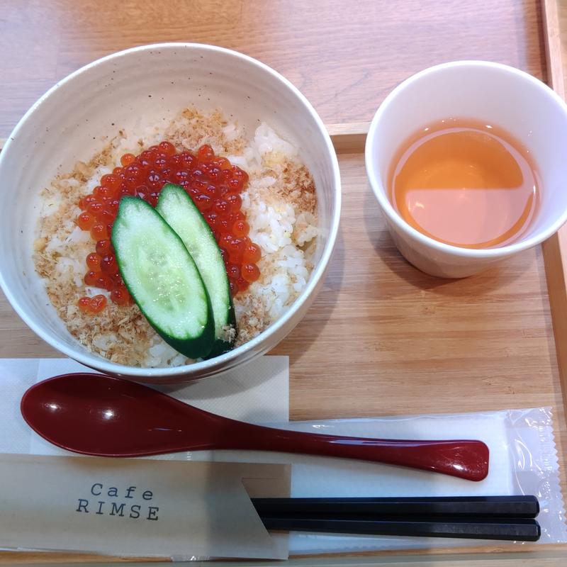 ミニ鮭いくら親子丼(カフェリムセ （アイヌ民族博物館しらおいポロトコタン売店）)