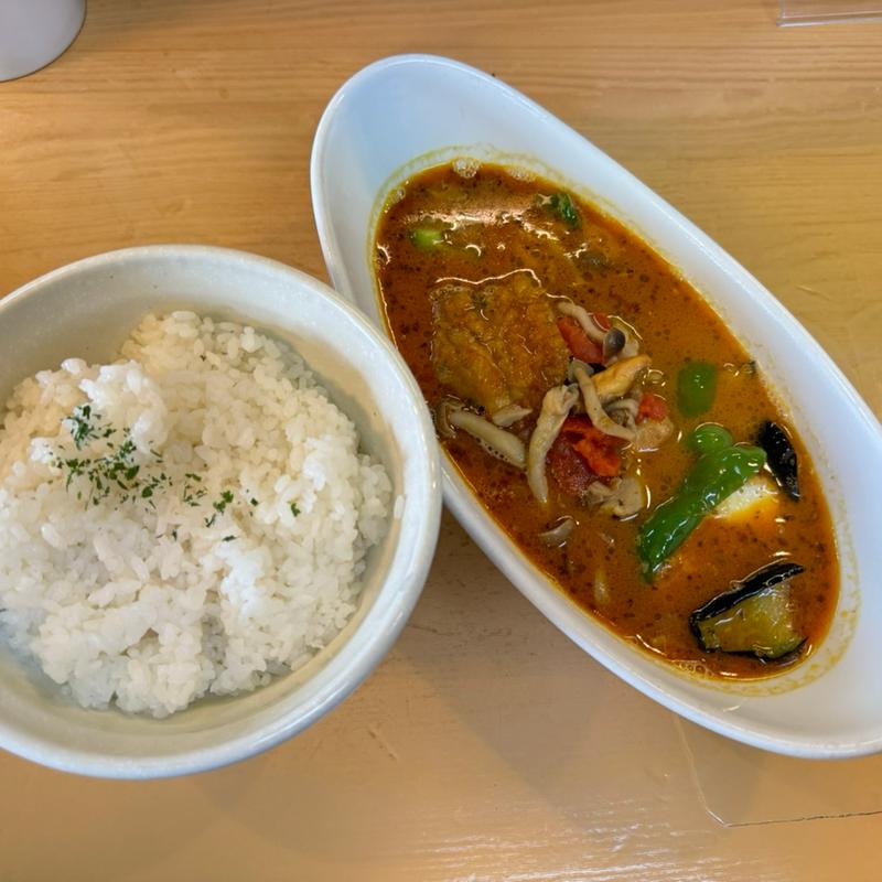 魔女のスープカレー(魔女のカレー （マジョノカレー）)