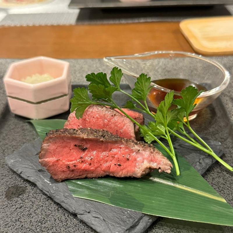仙台牛の直火焼き わさびおろし(PRIVATE DINING 点 ( ともる ) 名駅太閤口店)