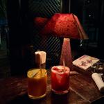 マンゴーのカクテル(Library Lounge THESE)