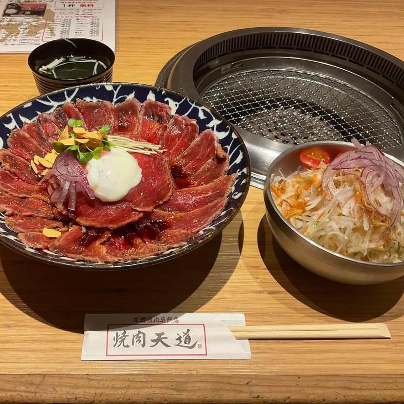 肉まみれ丼(焼肉 天道)