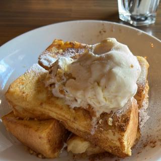 ふわふわフレンチトースト　アイスのせ(Dublinroomcafe)