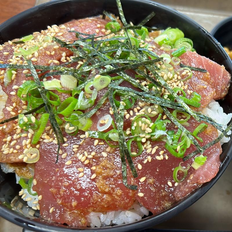 漁師丼(大遠会館 まぐろレストラン )