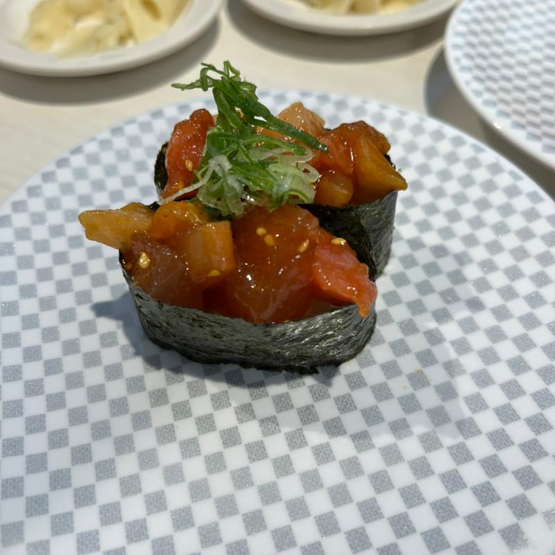 海鮮ユッケ風(魚べい 平岸店)