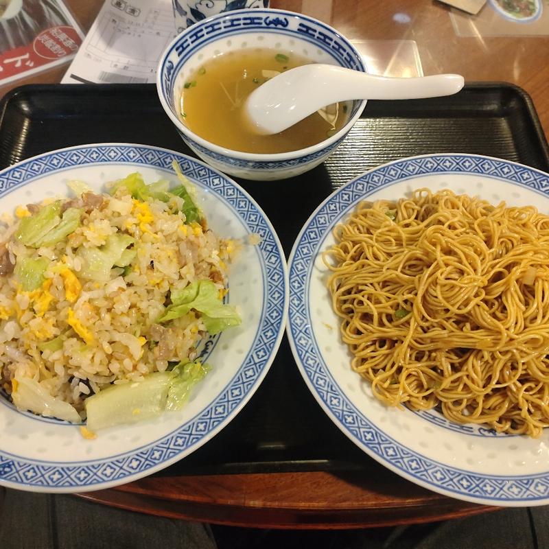 カキソース和えソバとチャーハン（セット）(嘉賓)