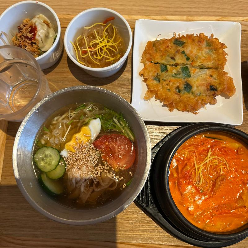 (韓美膳（ﾊﾝﾋﾞｼﾞｪ）三井ｱｳﾄﾚｯﾄﾊﾟｰｸ木更津)