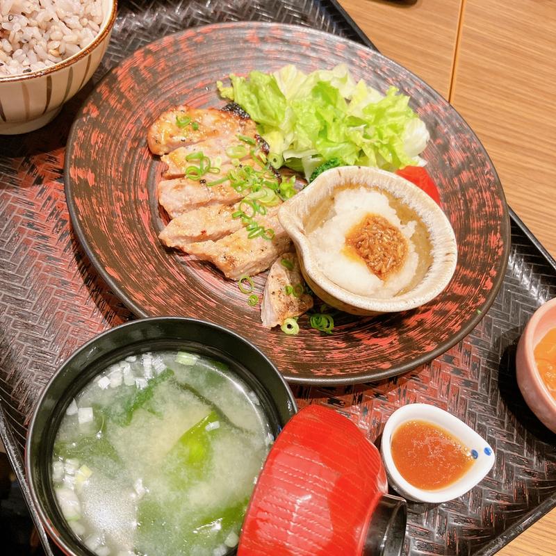 豚ロースの味噌漬け定食(大戸屋ごはん処 湘南モールフィル店)