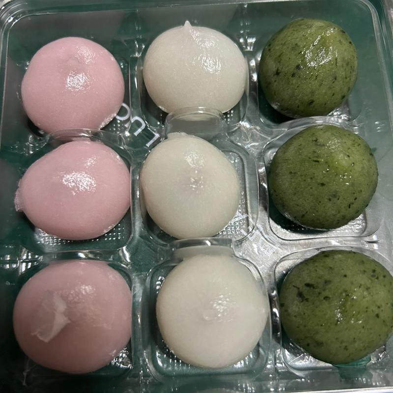 お花見餅(六花亭 森林公園店)