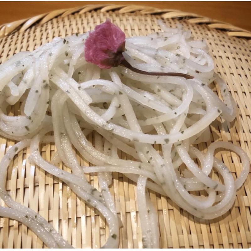 (蕎麦と燗酒はかりめ)