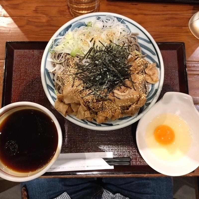 旨辛肉だくそば　大盛(乱切り蕎麦と天丼 一の井)