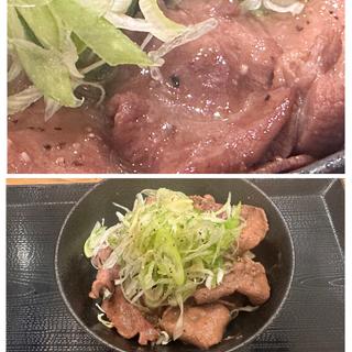 ねぎ塩牛たん丼(仙壺たんや　利休)