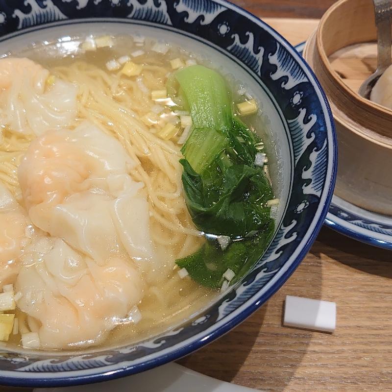 海老雲呑麺(中華バル サワダ 虎ノ門ヒルズステーションタワー店)