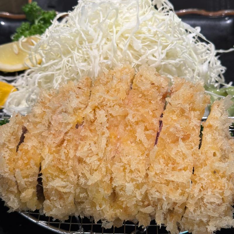 特選厚切りロースかつ定食(とんかつ いわい)