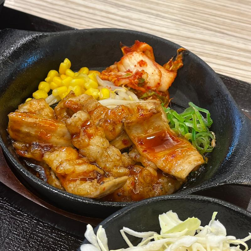 テッチャン定食 中 (肉丸商店 モラージュ菖蒲店)