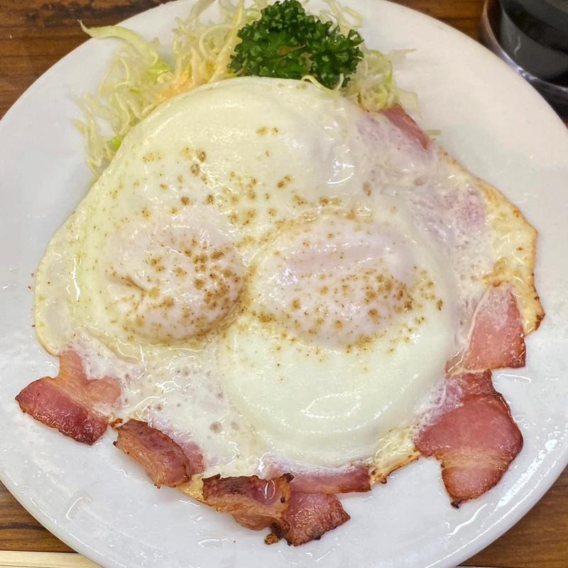 ベーコンエッグス(皆様食堂)