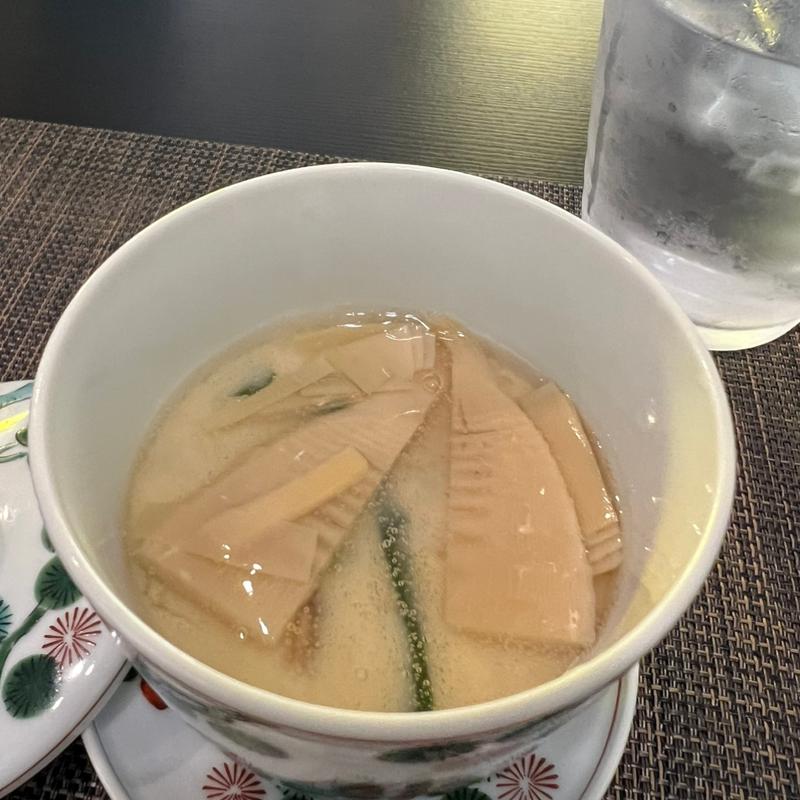 焼きアナゴと筍の茶碗蒸し(鮓 くおん)