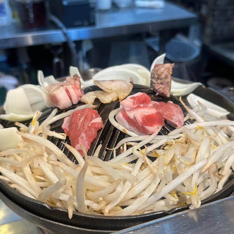 ジンギスカン(ジンギスカン 羊飼いの店 『いただきます。』)