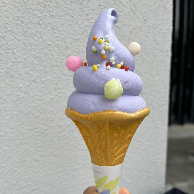 藤ソフトクリーム(春日大社 カフェ・ショップ鹿音)