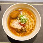 コンソメラーメン（醤油）/ 味玉入り(Craft Ramen BiT)