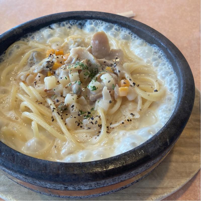 クラムチャウダーパスタ石焼(ミラノ亭 （ミラノテイ）)