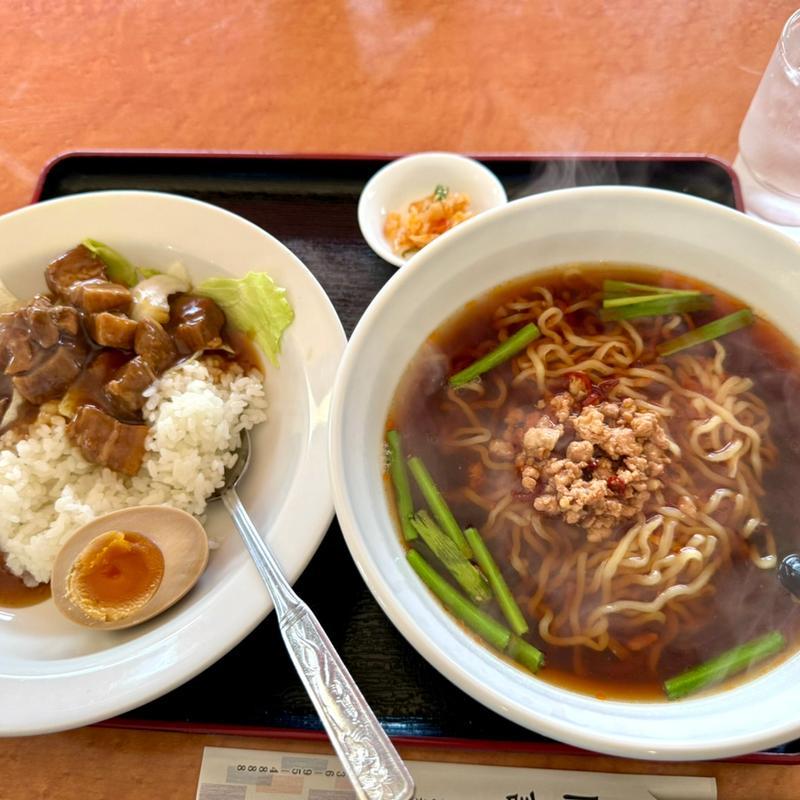 お疲れ様セット　ルーロー飯と台湾ラーメンのセット(陳記 馬立店)