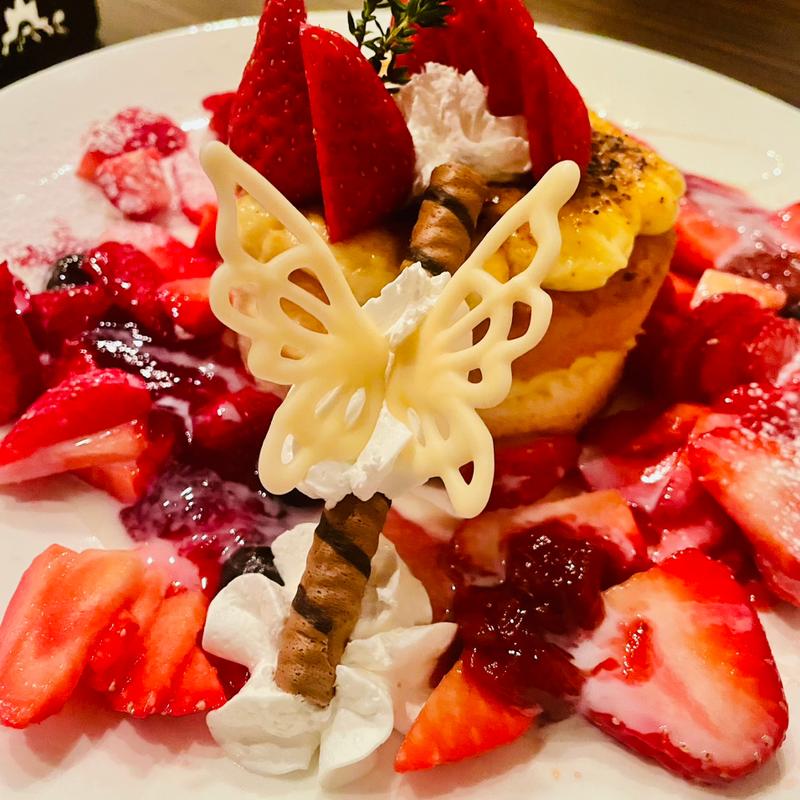 ストロベリーブリュレパンケーキ(パルフェ_Sweets Bar)