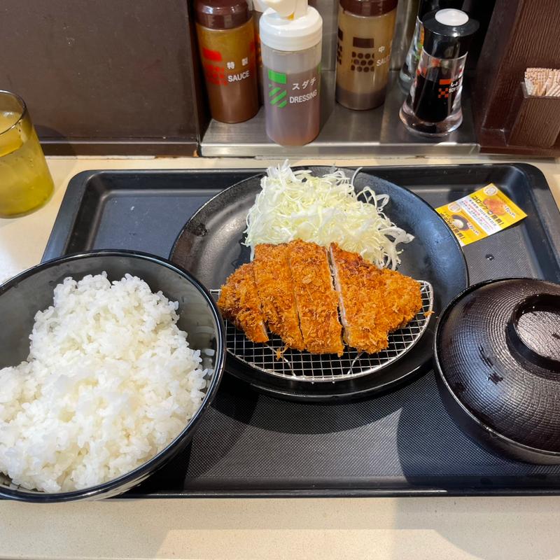 ロースカツ定食(松乃家 川崎銀座街店)