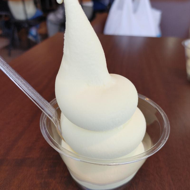 梨ソフトクリーム(道の駅 キッチンカー)