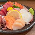 刺身盛り合わせ