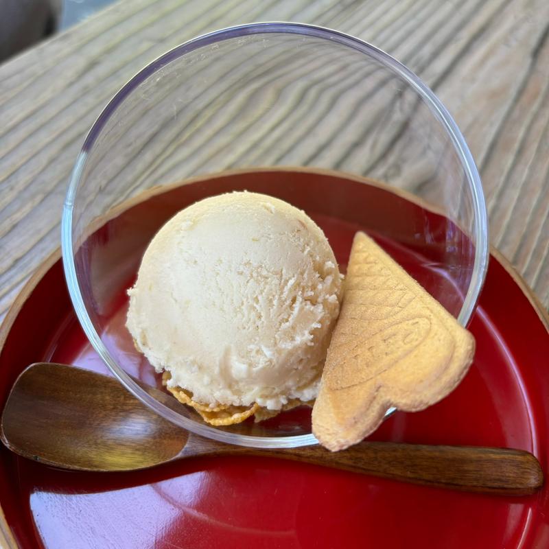 ぽぽアイス(古民家カフェ鍵屋 )