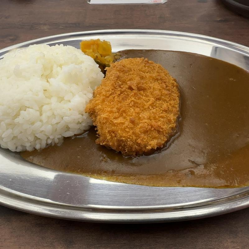 肉じゃがコロッケ 海軍カレー(赤煉瓦カフェ ジャズ )