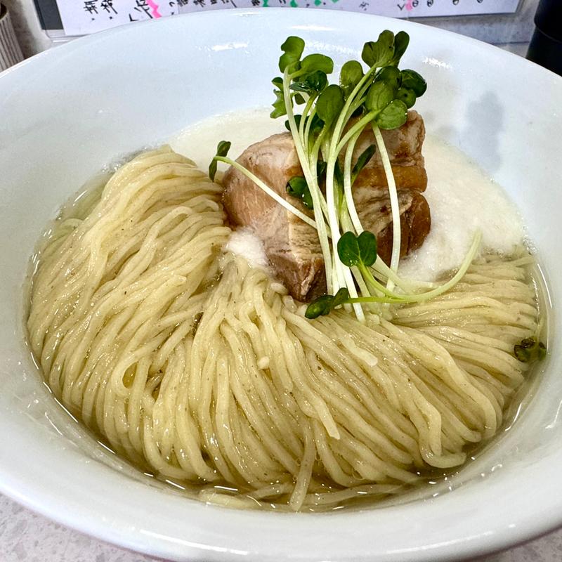 和出汁で食べるとろろと昆布水の角煮つけ麺(ラーメン星印 )